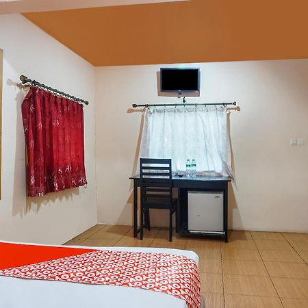Oyo 90923 Makassar Cottage Balangberu Exterior foto